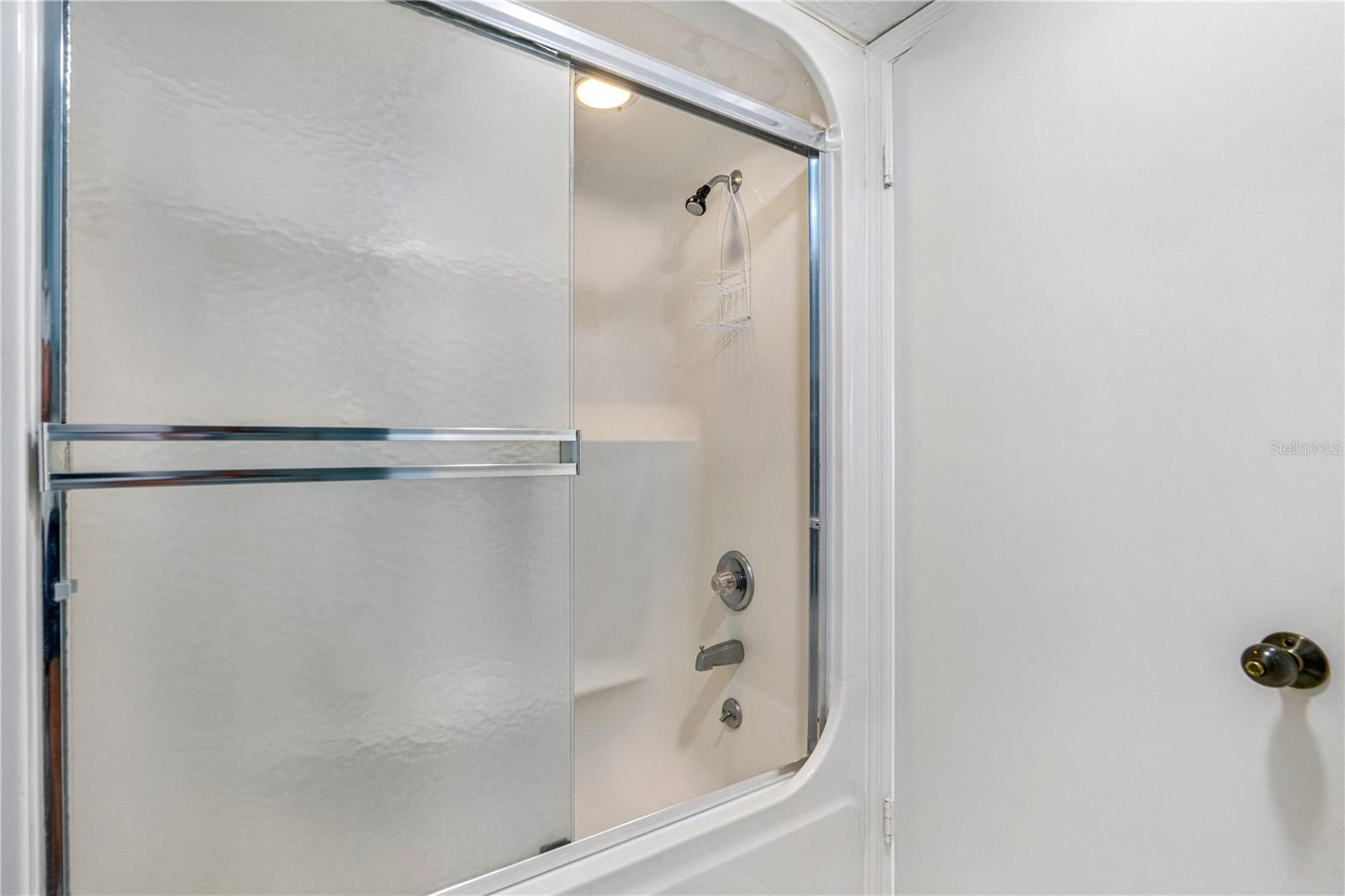 Image 18 of 52 For 3013 Atlantic Avenue 4070