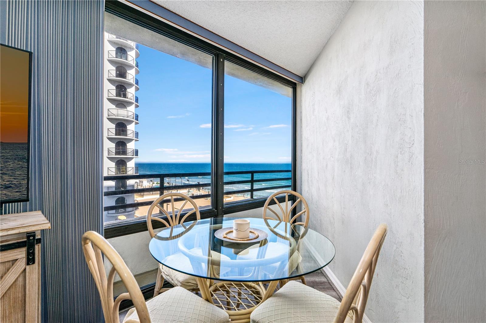 Image 6 of 52 For 3013 Atlantic Avenue 4070