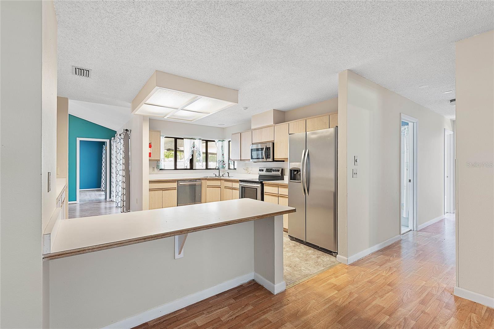 Image 17 of 65 For 2 Black Oak Court