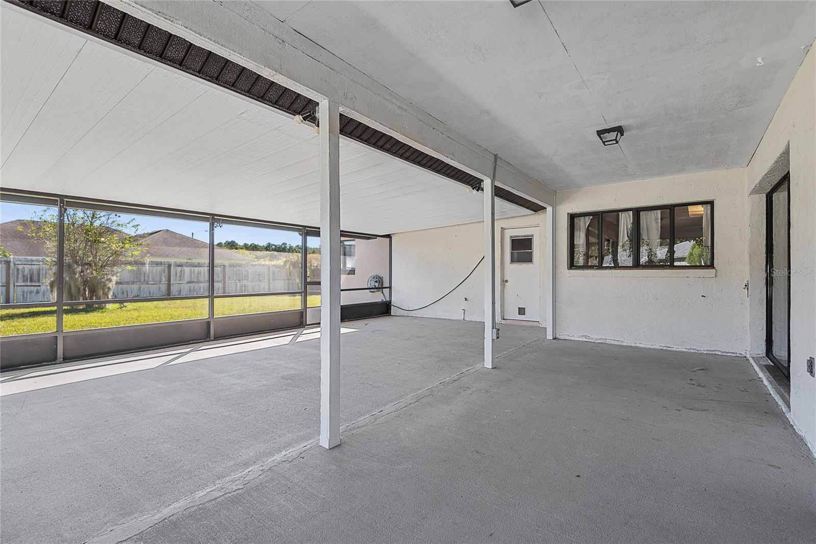 Image 41 of 65 For 2 Black Oak Court