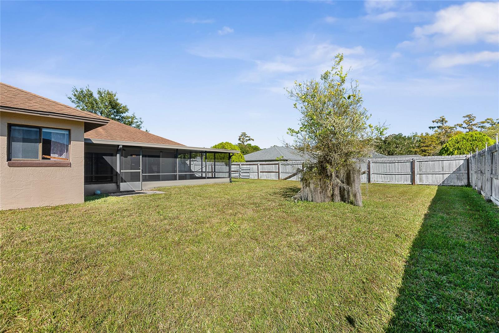 Image 46 of 65 For 2 Black Oak Court