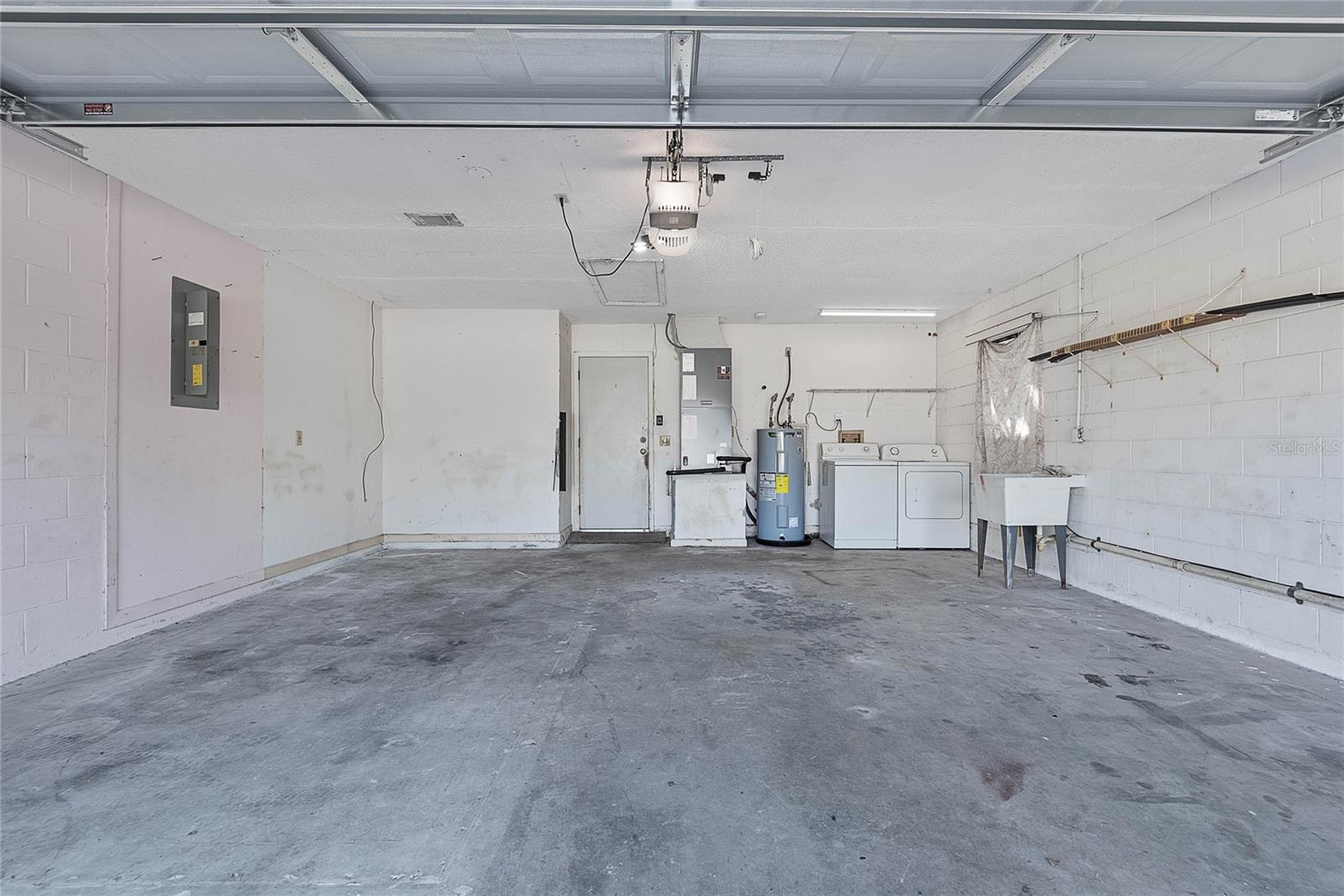 Image 47 of 65 For 2 Black Oak Court