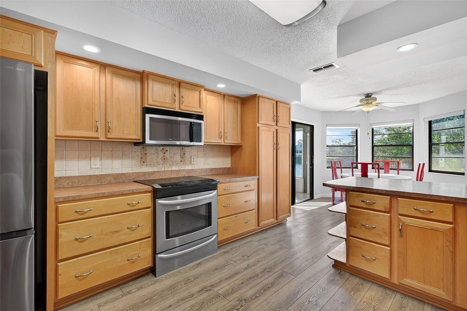 Image 15 of 43 For 4 Cedar Hollow Court