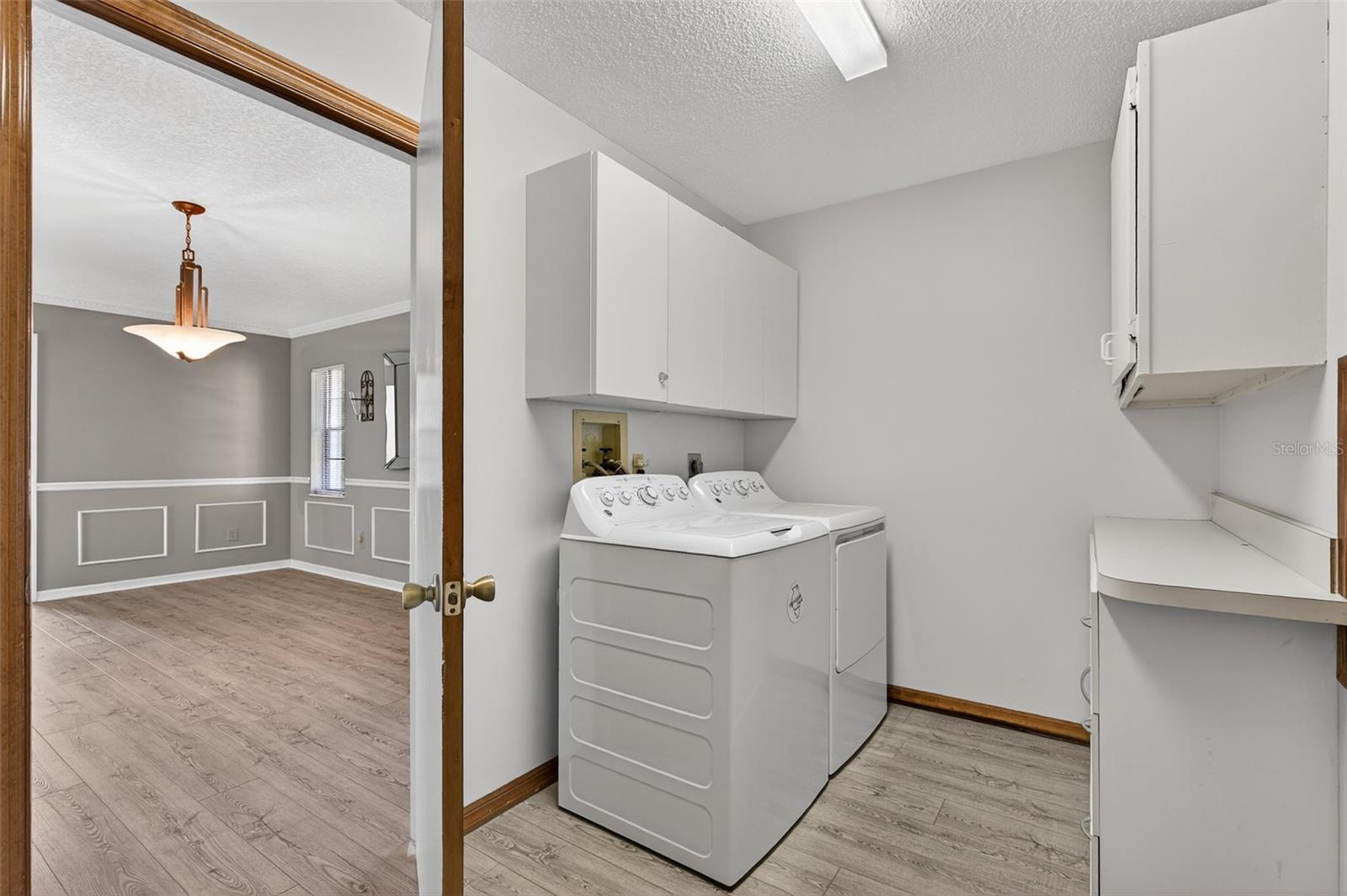 Image 22 of 43 For 4 Cedar Hollow Court