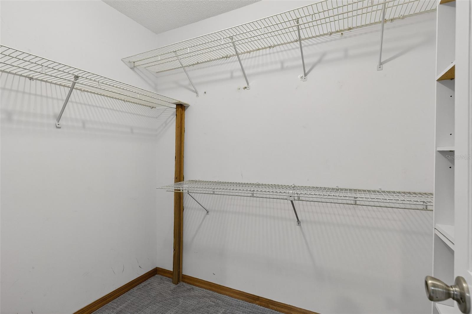 Image 33 of 43 For 4 Cedar Hollow Court