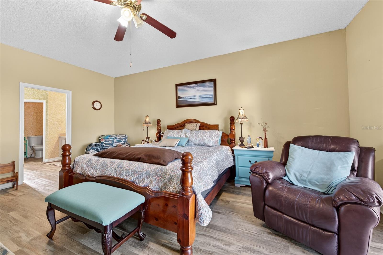 Image 12 of 27 For 42 Buffalo Bill Drive