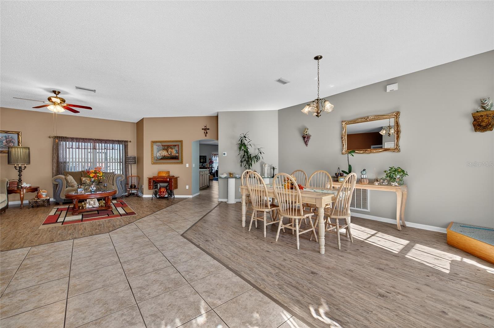 Image 5 of 27 For 42 Buffalo Bill Drive