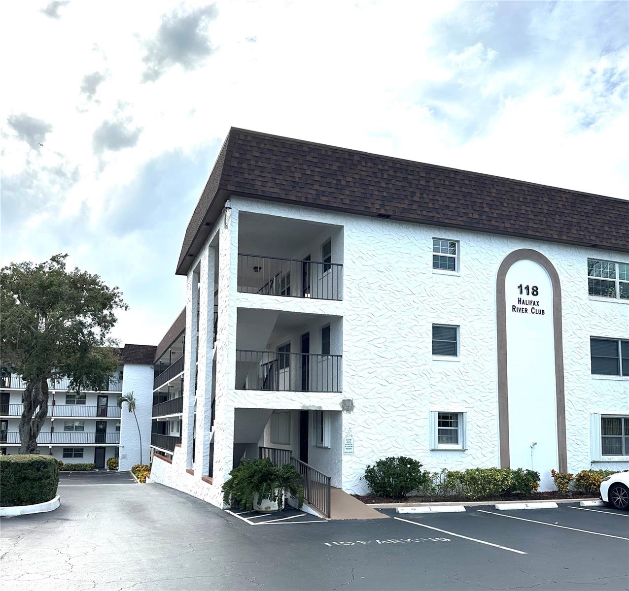 Details for 118 Halifax Avenue 210, DAYTONA BEACH, FL 32118