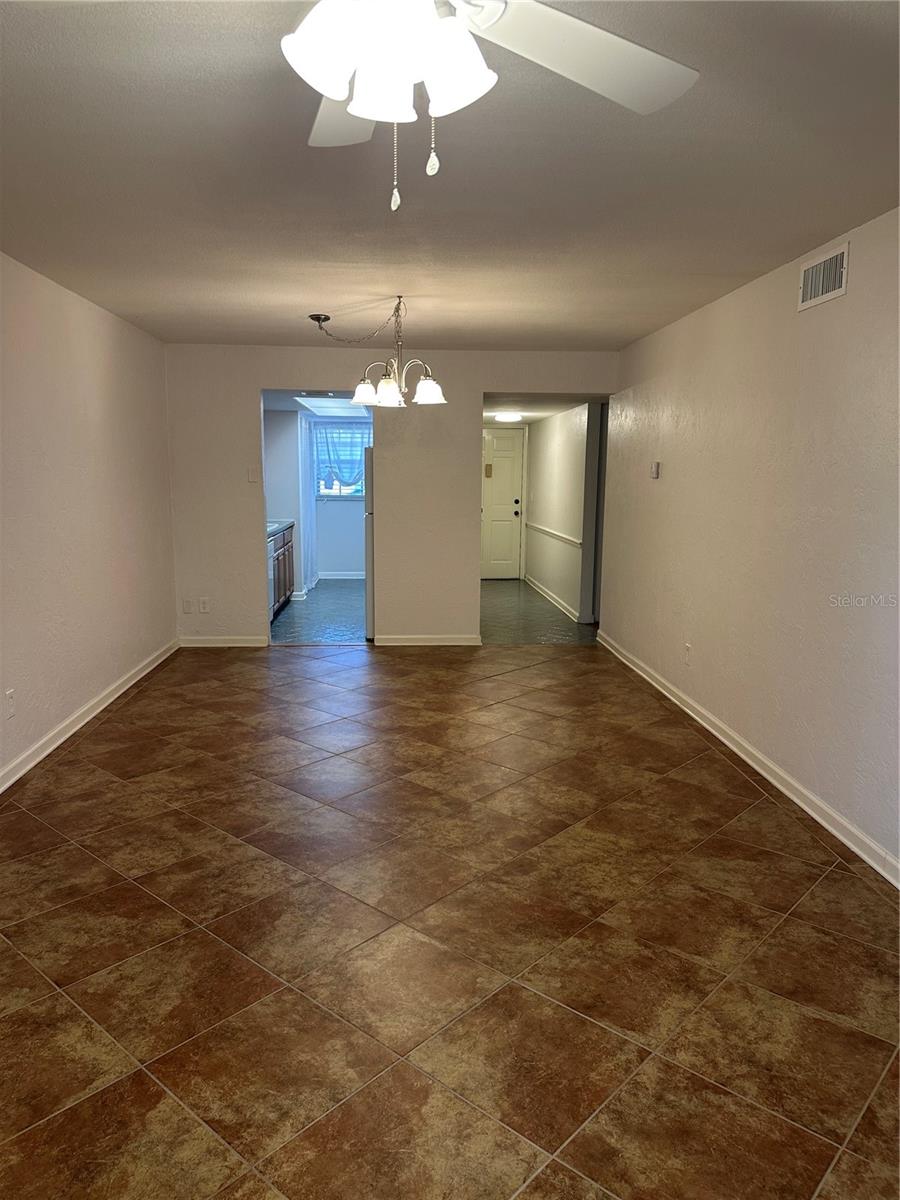 Image 3 of 17 For 118 Halifax Avenue 210