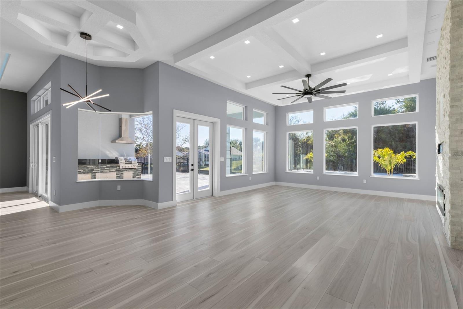 Image 11 of 89 For 10 Colorado Drive