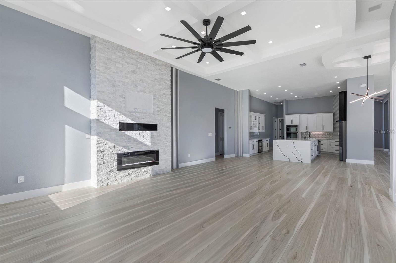 Image 13 of 89 For 10 Colorado Drive