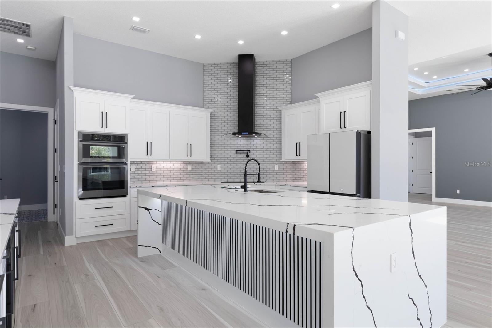 Image 16 of 89 For 10 Colorado Drive