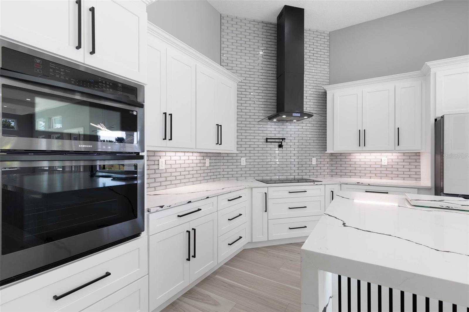 Image 18 of 89 For 10 Colorado Drive