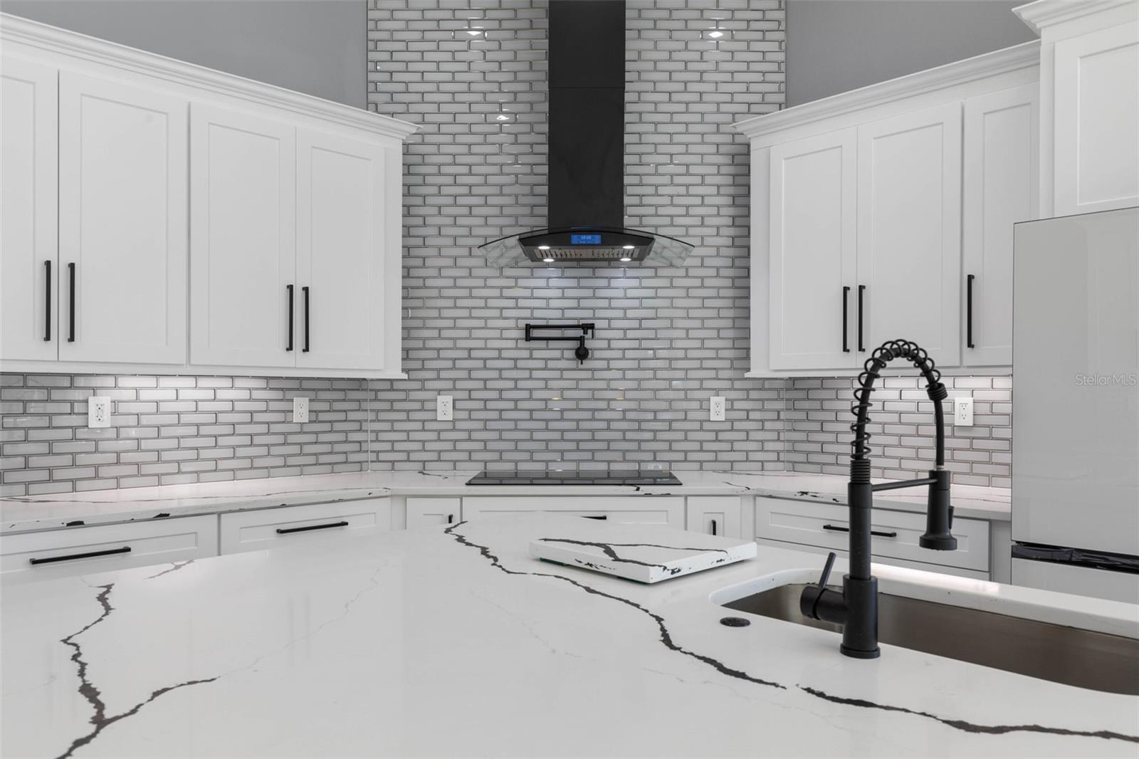 Image 21 of 89 For 10 Colorado Drive