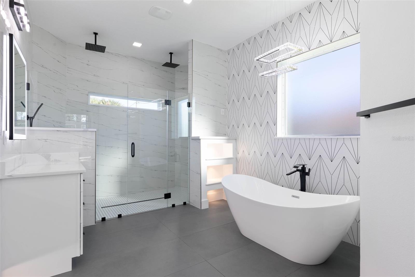 Image 34 of 89 For 10 Colorado Drive