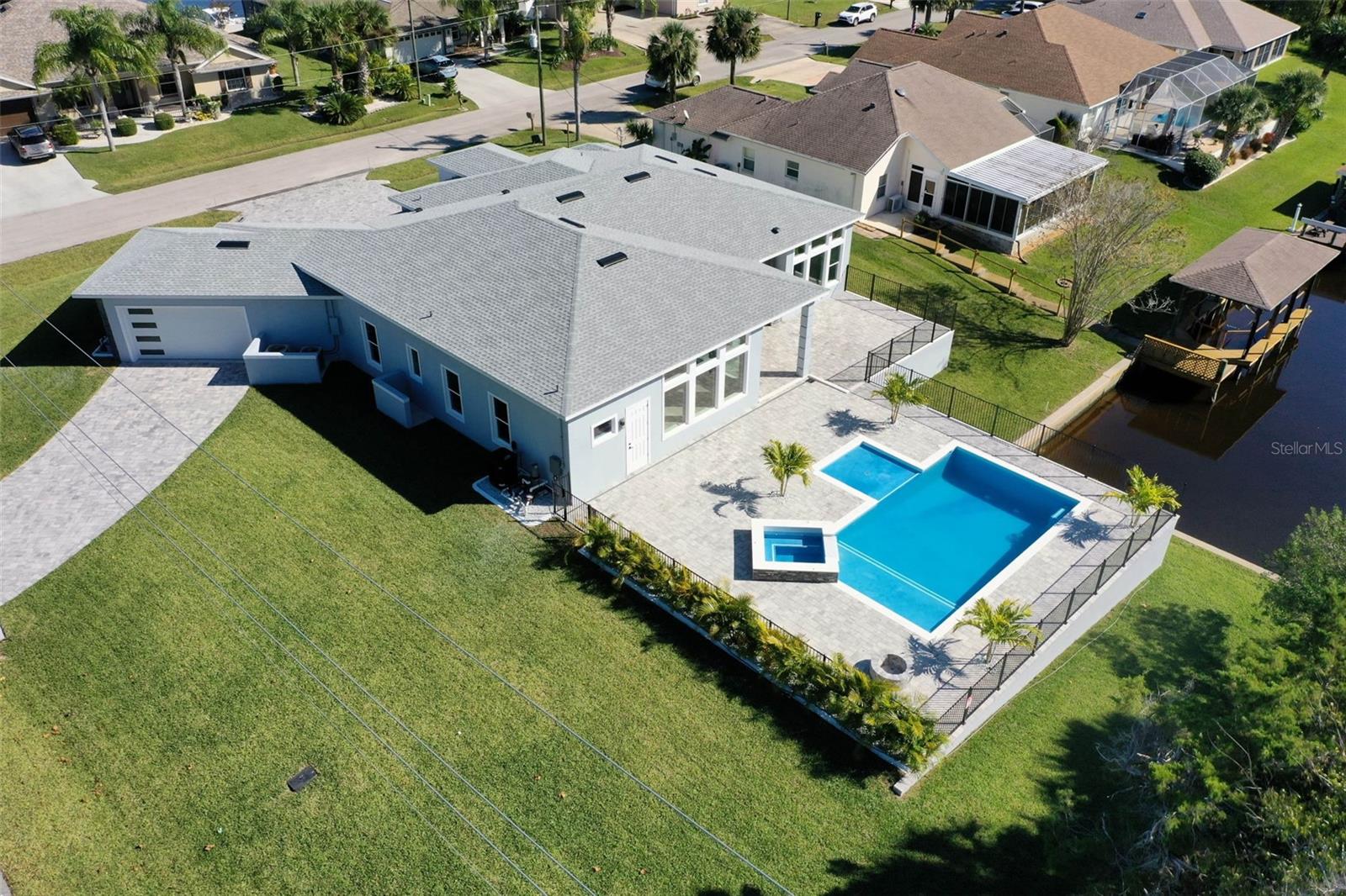 Image 4 of 89 For 10 Colorado Drive