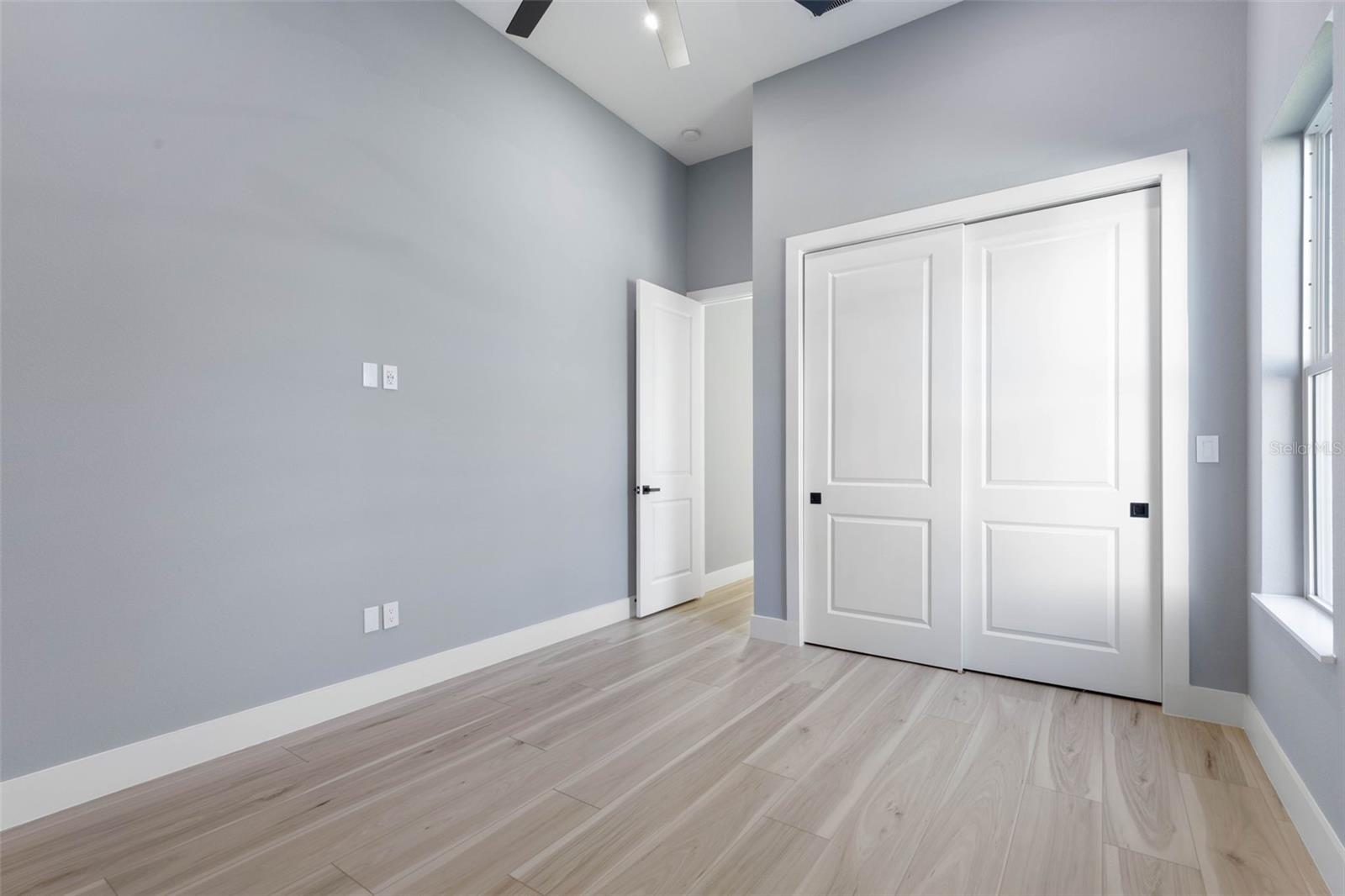 Image 47 of 89 For 10 Colorado Drive