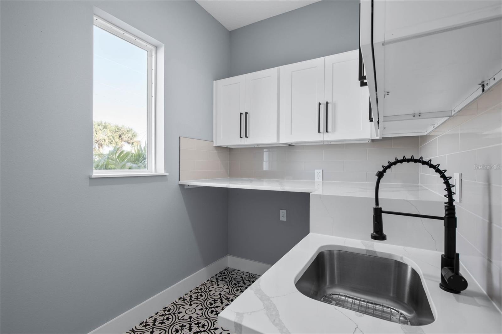 Image 48 of 89 For 10 Colorado Drive