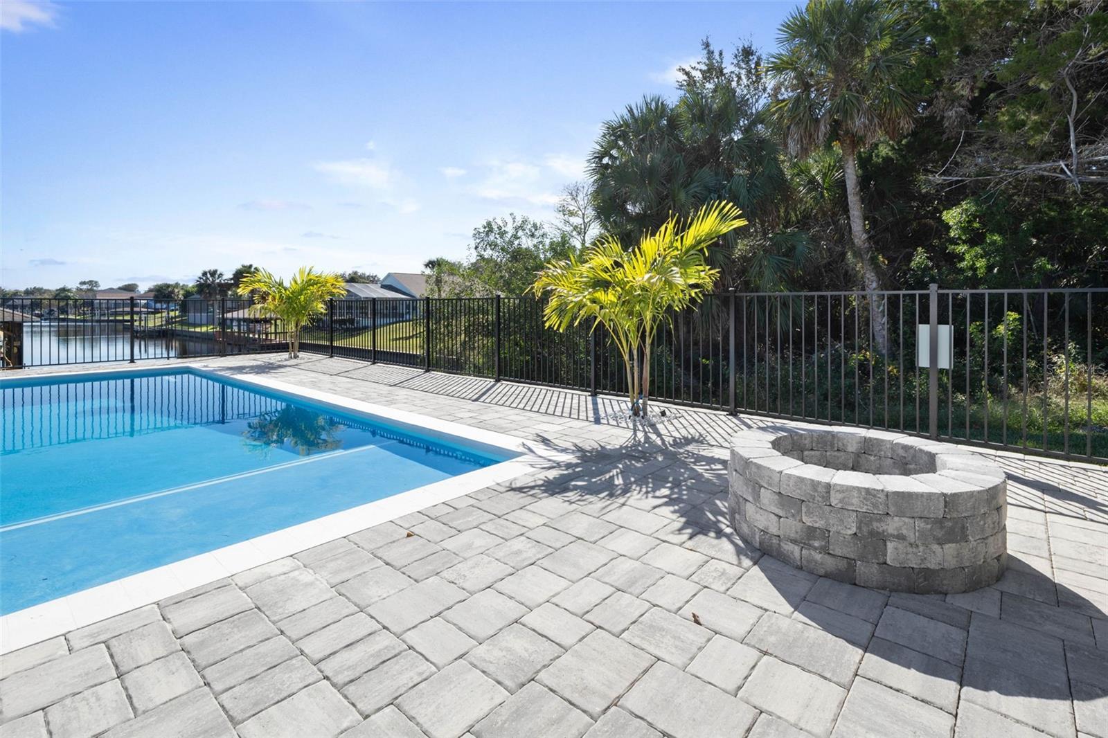 Image 53 of 89 For 10 Colorado Drive