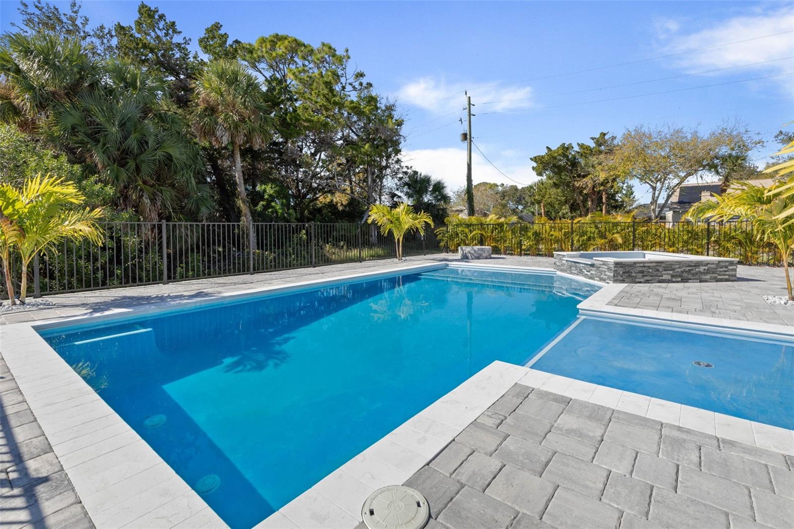 Image 56 of 89 For 10 Colorado Drive