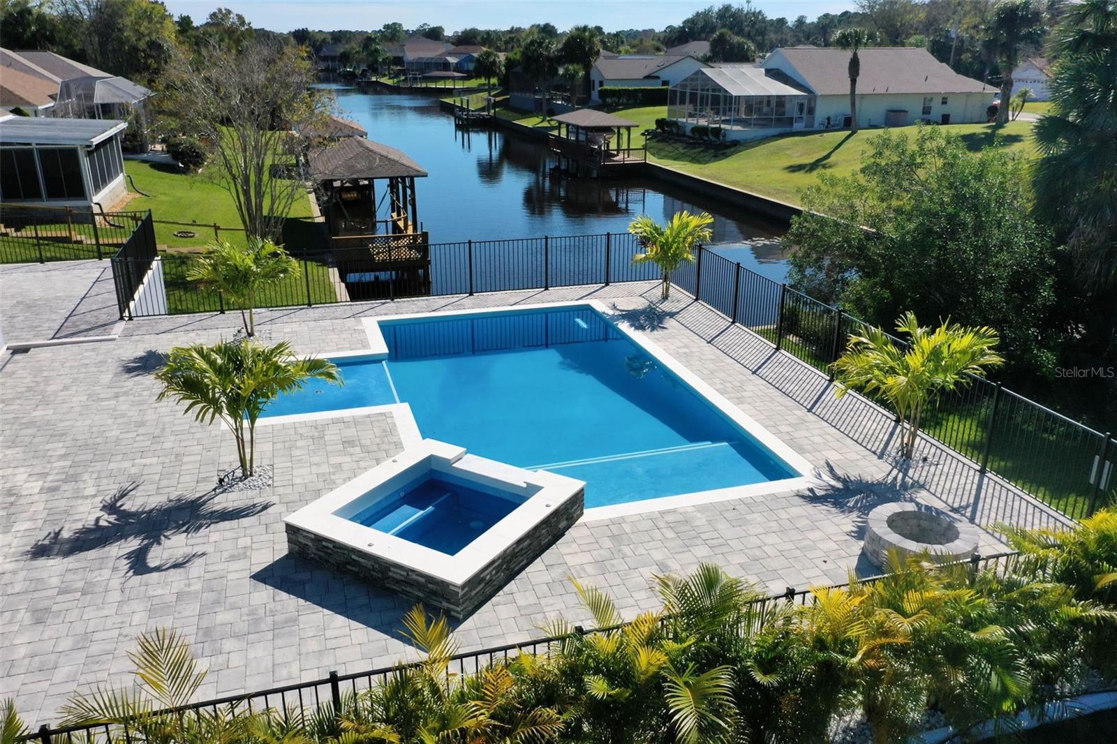 Image 6 of 89 For 10 Colorado Drive