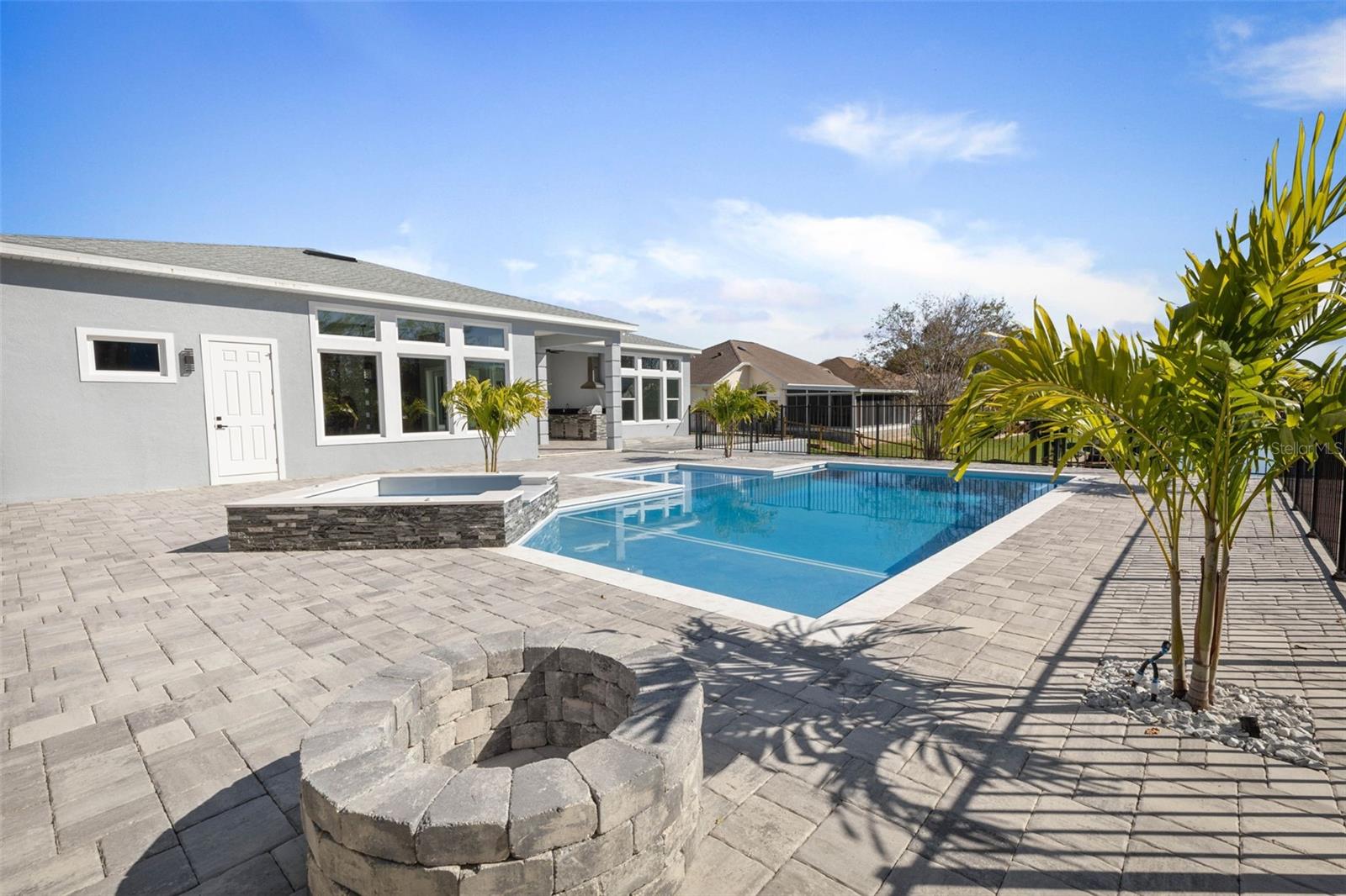 Image 63 of 89 For 10 Colorado Drive