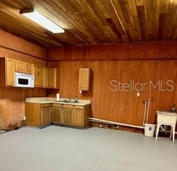 Image 9 of 10 For 111 Railroad Street