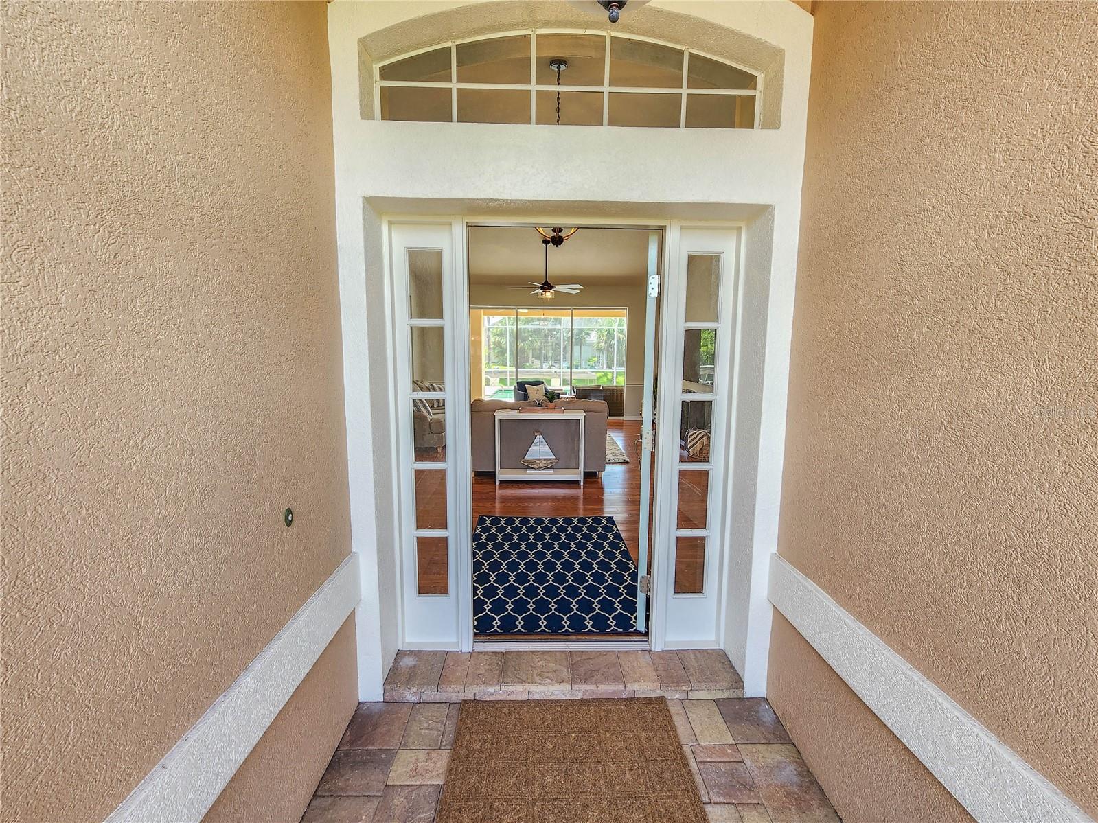 Image 2 of 38 For 5 Crossgate Court W