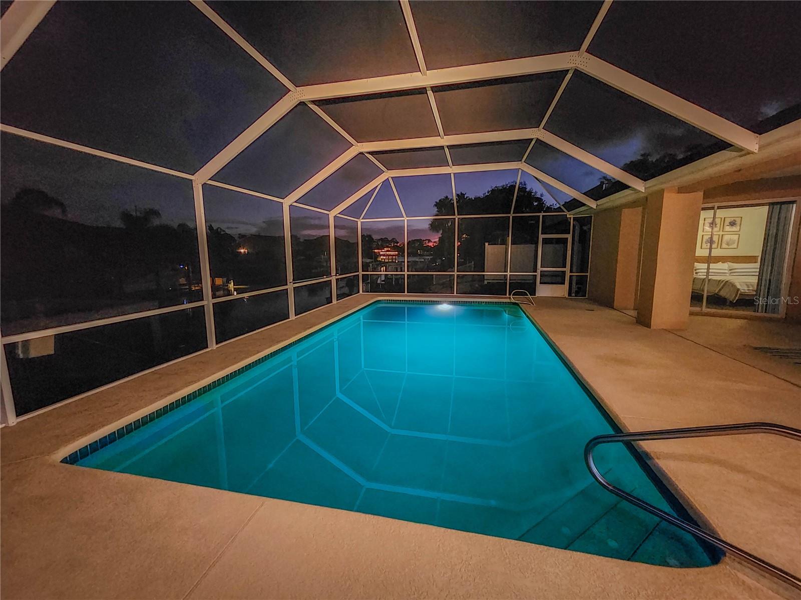 Image 32 of 38 For 5 Crossgate Court W