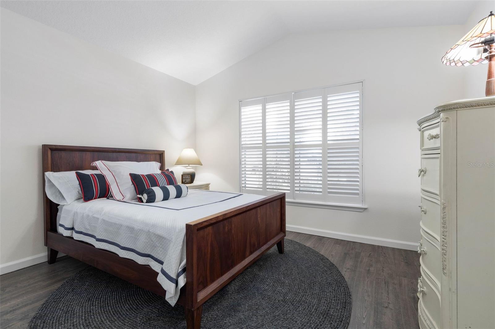 Image 27 of 81 For 2 Gleneagles Place