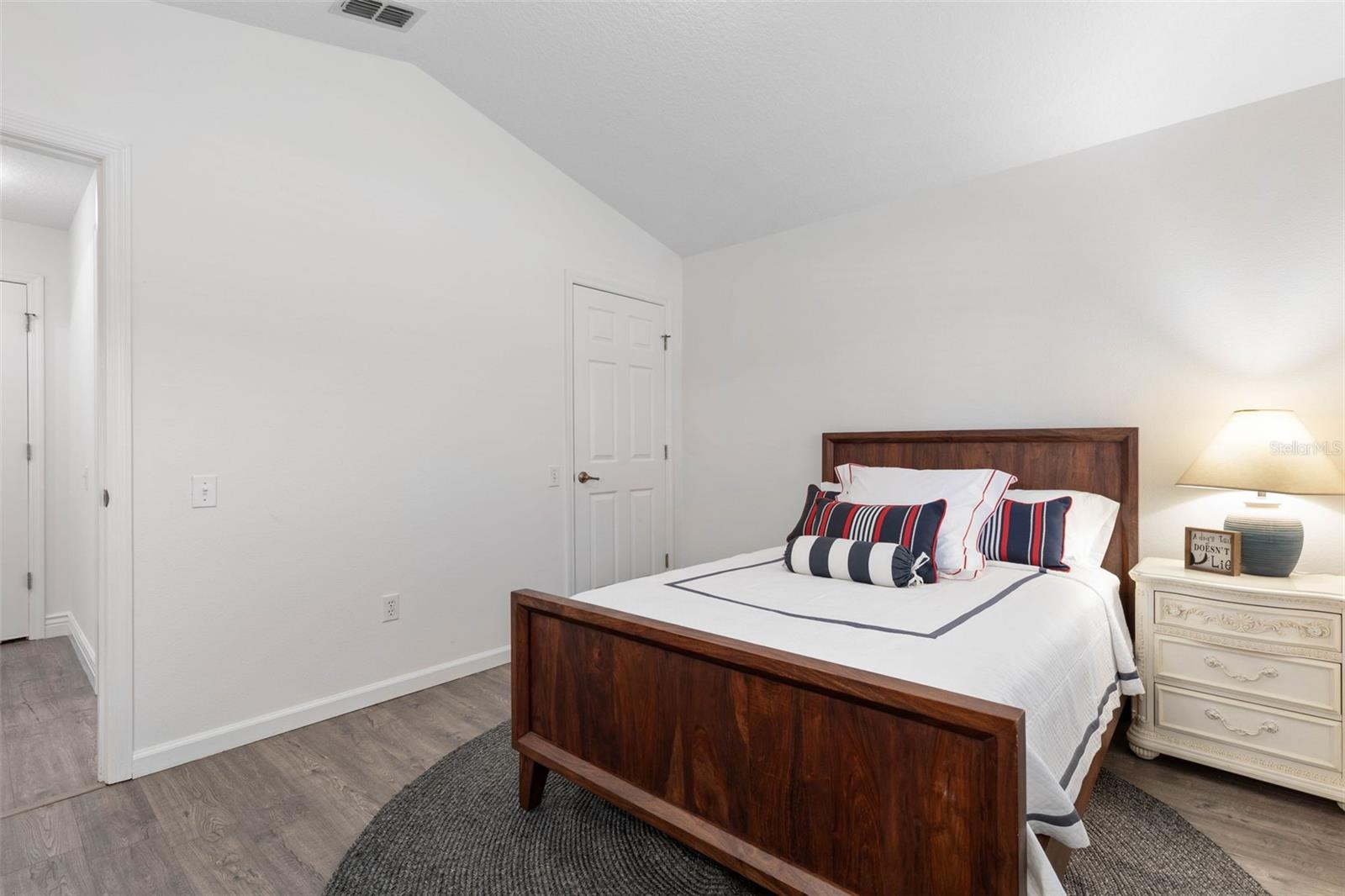 Image 29 of 81 For 2 Gleneagles Place