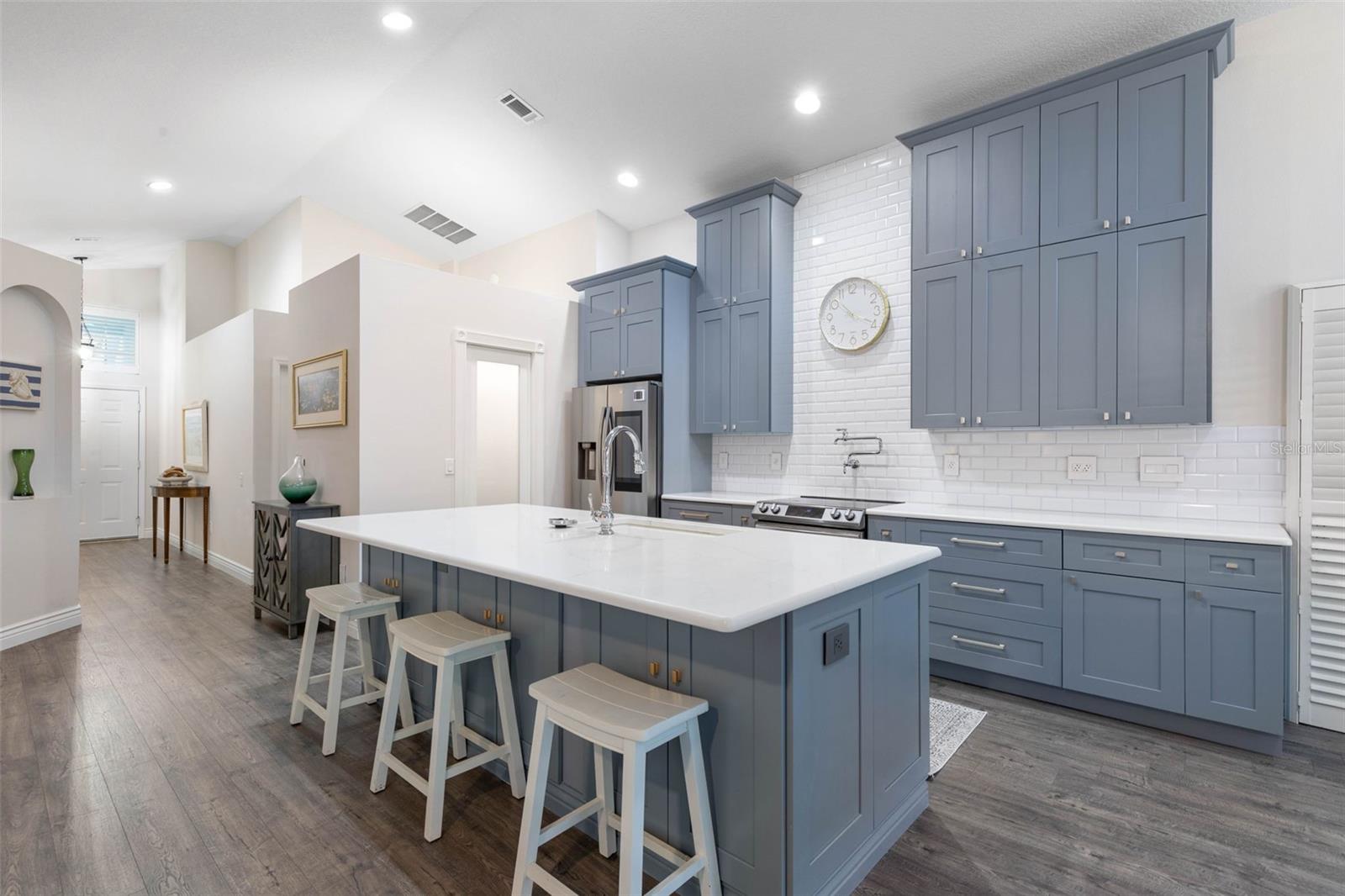 Image 9 of 81 For 2 Gleneagles Place