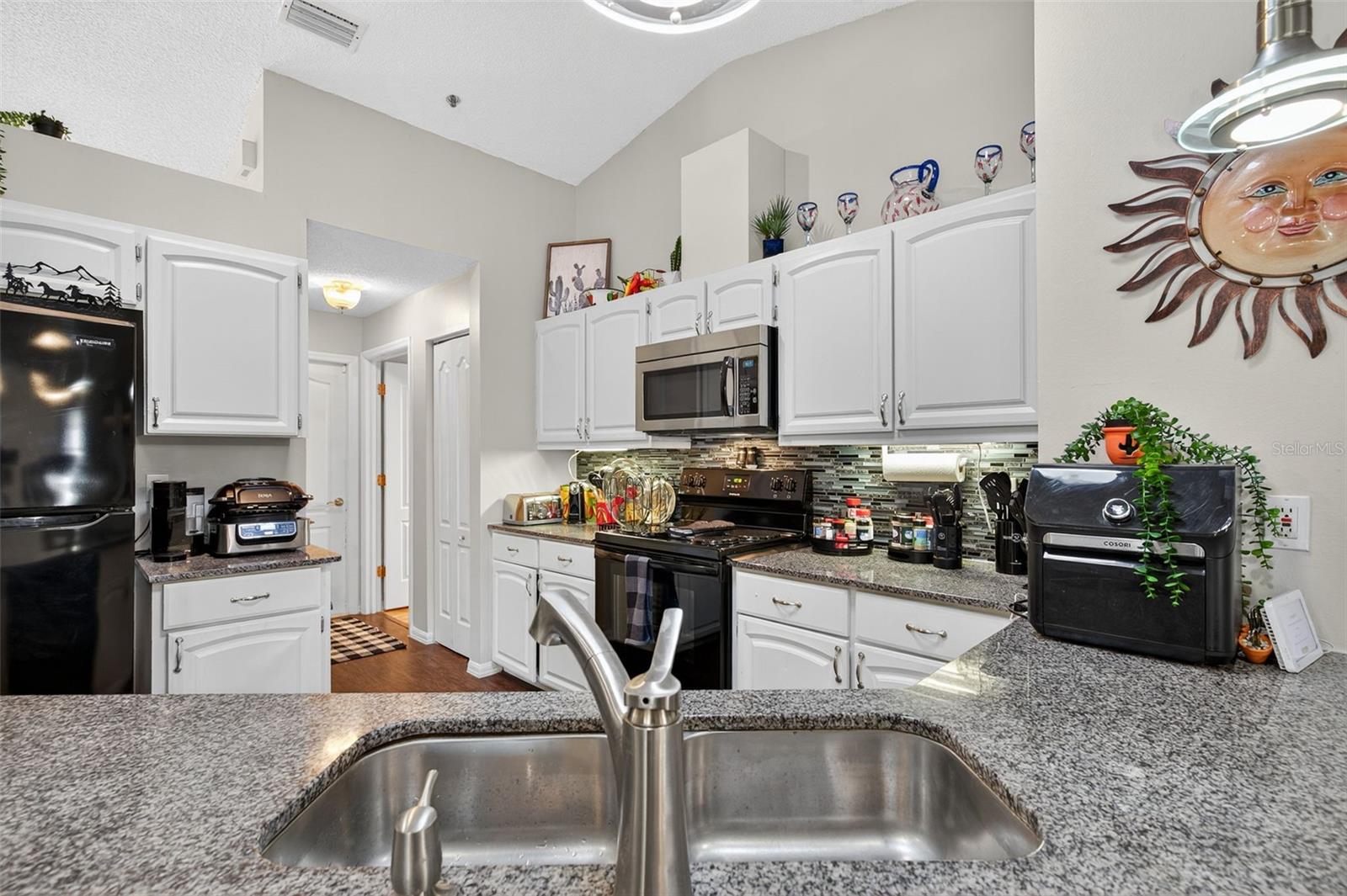 Image 14 of 50 For 74 Fort Caroline Lane