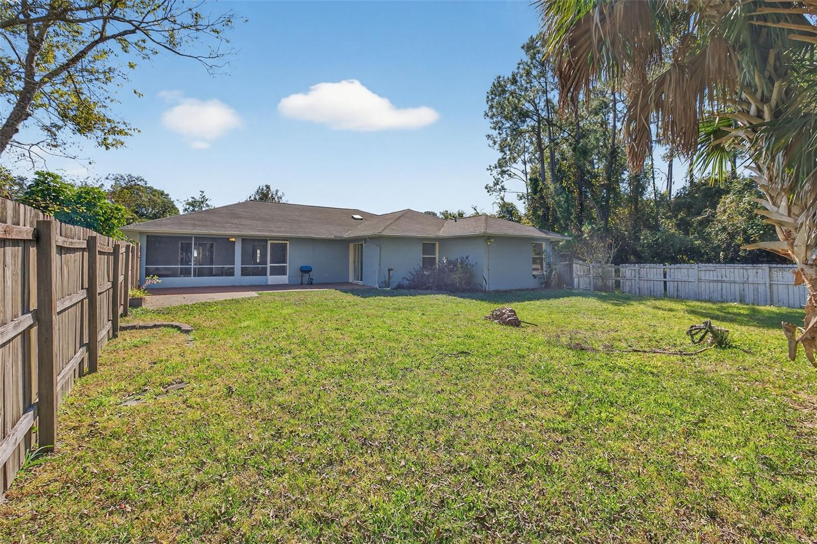 Image 22 of 50 For 74 Fort Caroline Lane