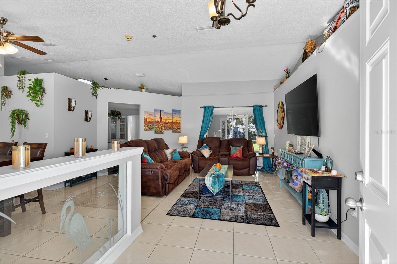 Image 3 of 50 For 74 Fort Caroline Lane