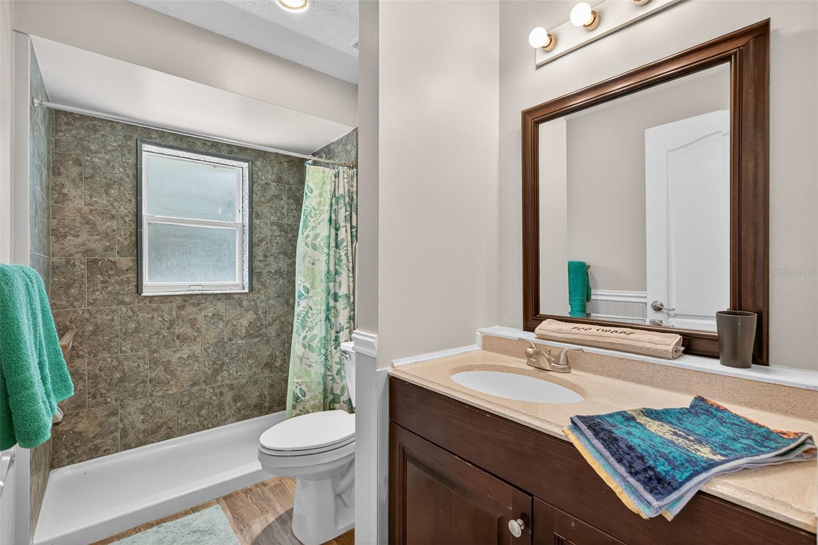 Image 31 of 50 For 74 Fort Caroline Lane