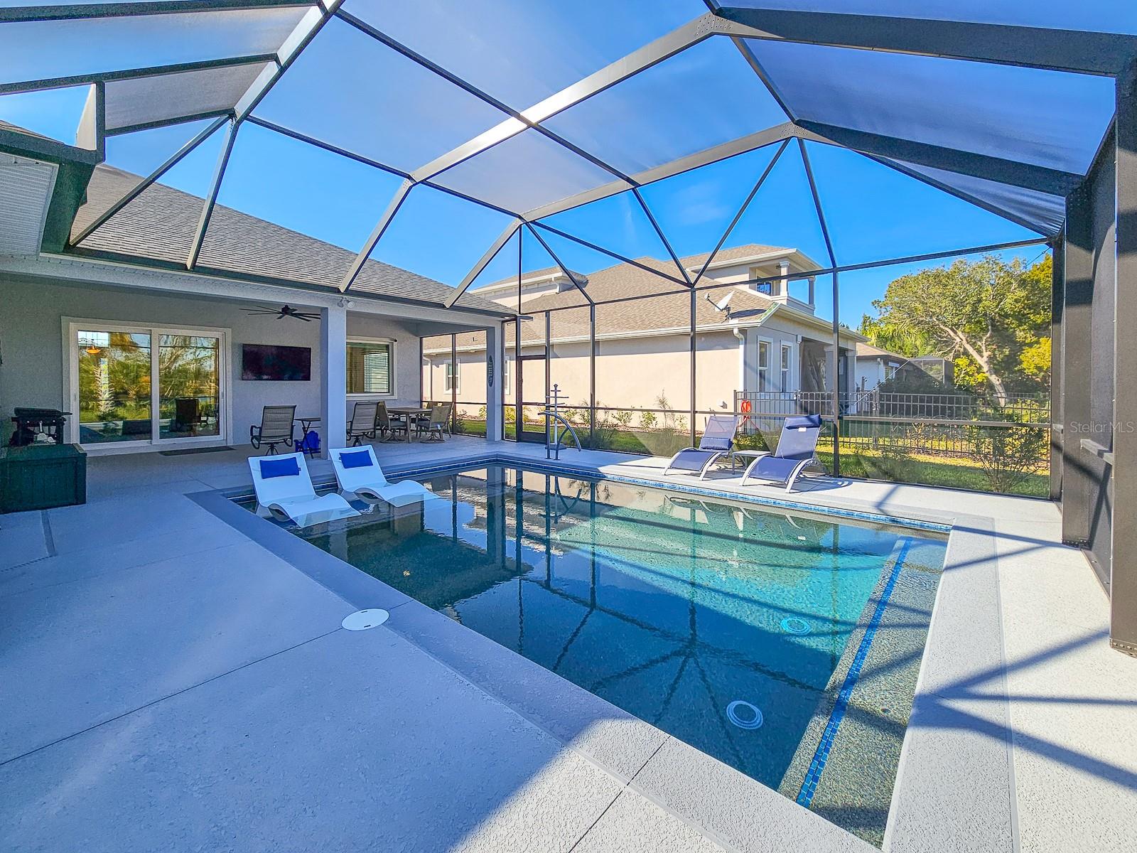 Image 18 of 54 For 8 Lakewalk Drive