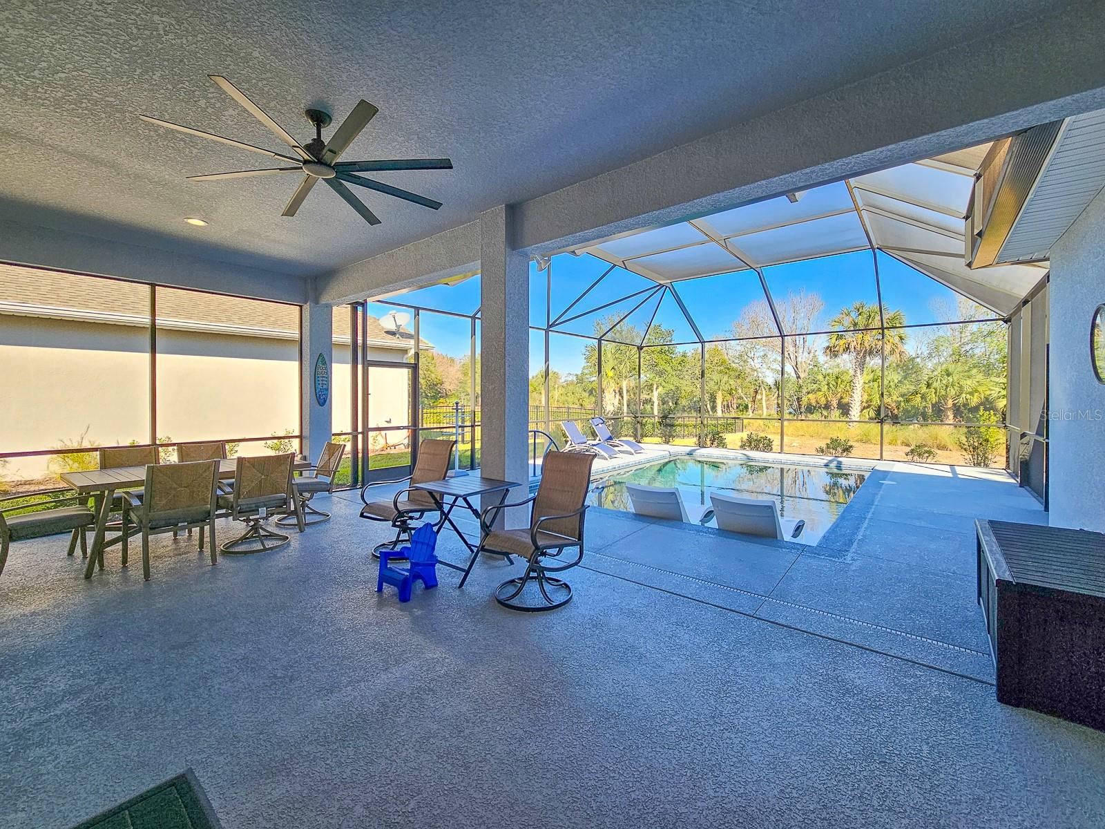 Image 21 of 54 For 8 Lakewalk Drive