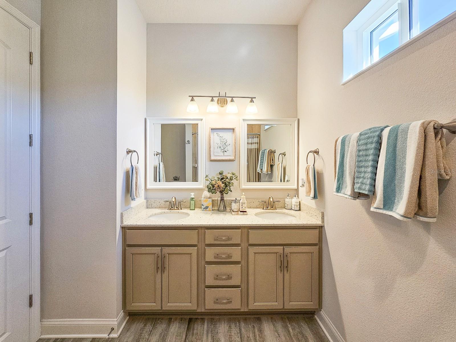 Image 31 of 54 For 8 Lakewalk Drive