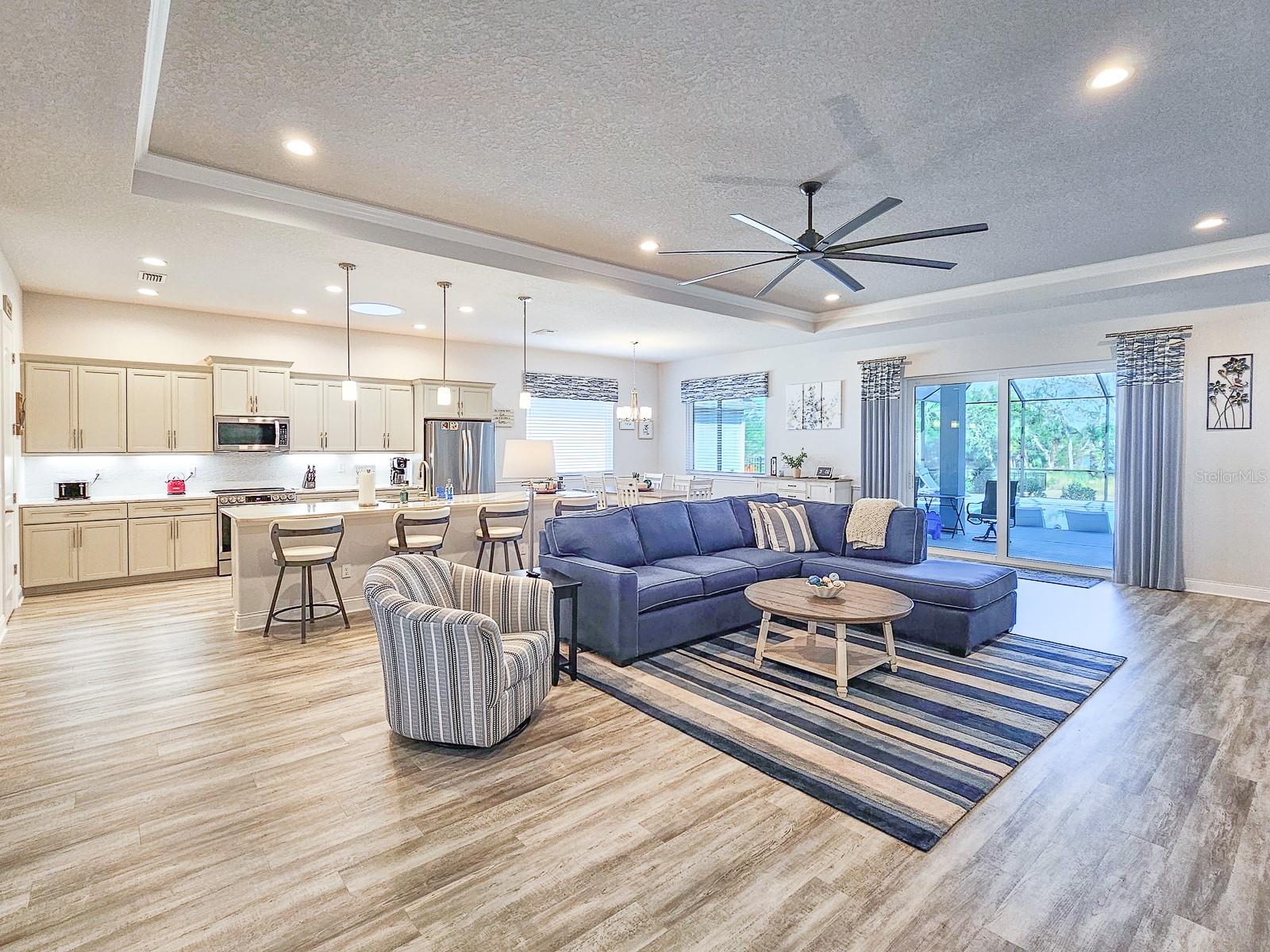 Image 7 of 54 For 8 Lakewalk Drive