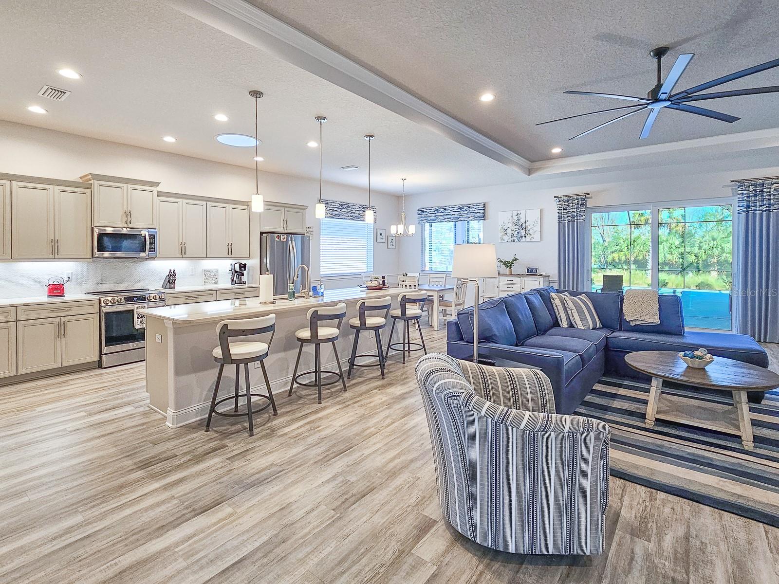 Image 8 of 54 For 8 Lakewalk Drive