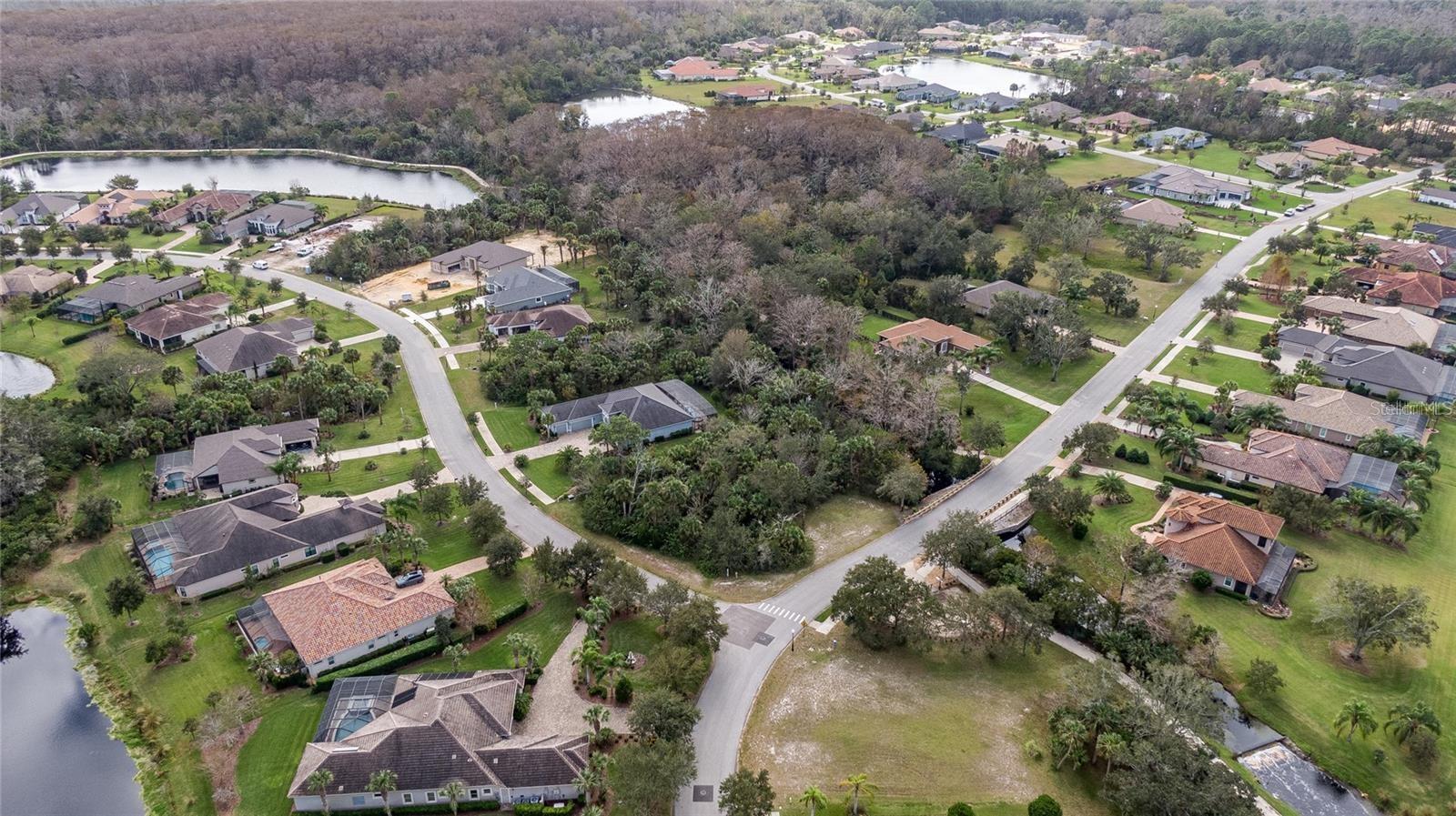 Image 12 of 30 For 2 Blue Oak Lane