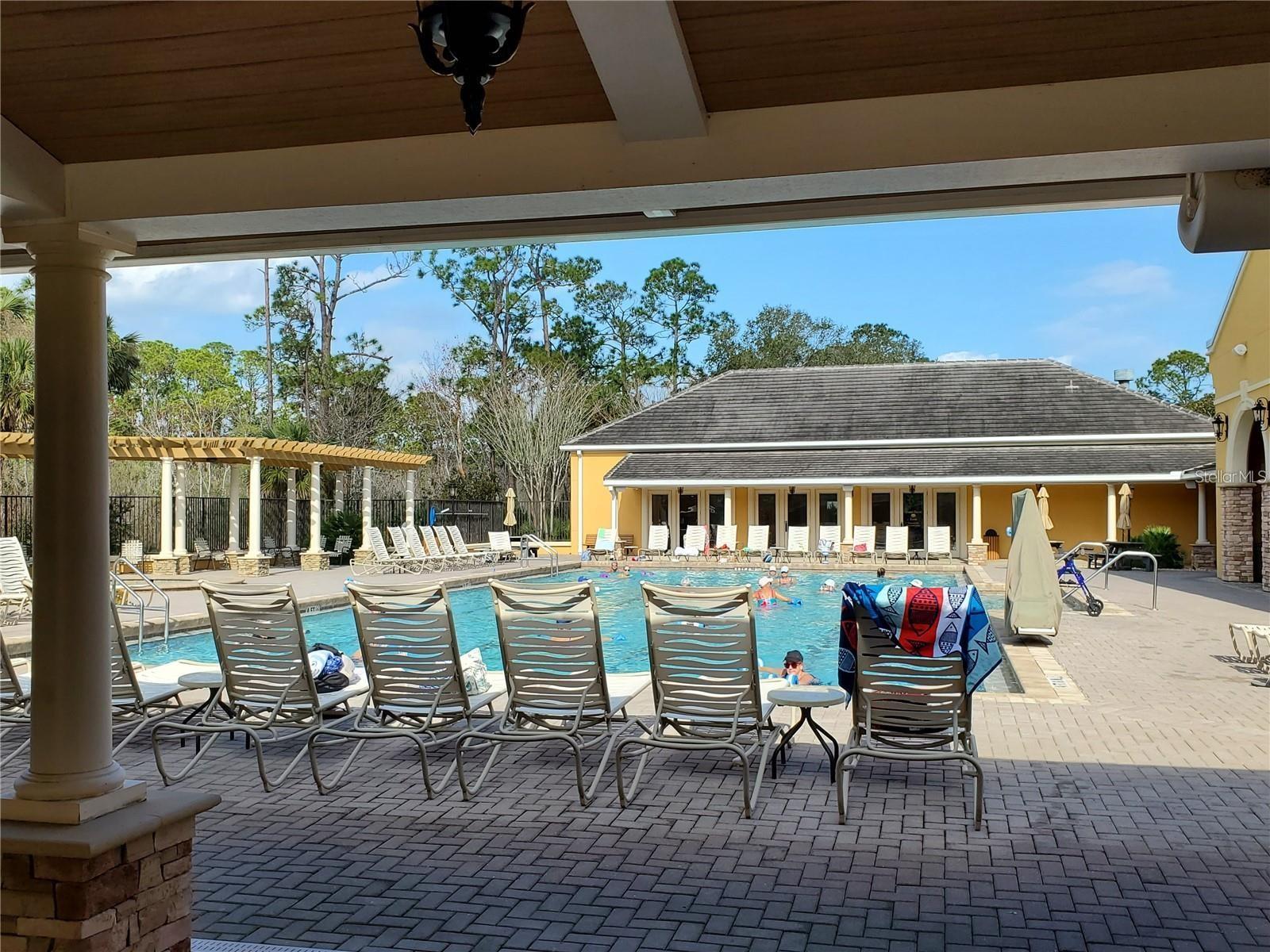 Image 18 of 30 For 2 Blue Oak Lane