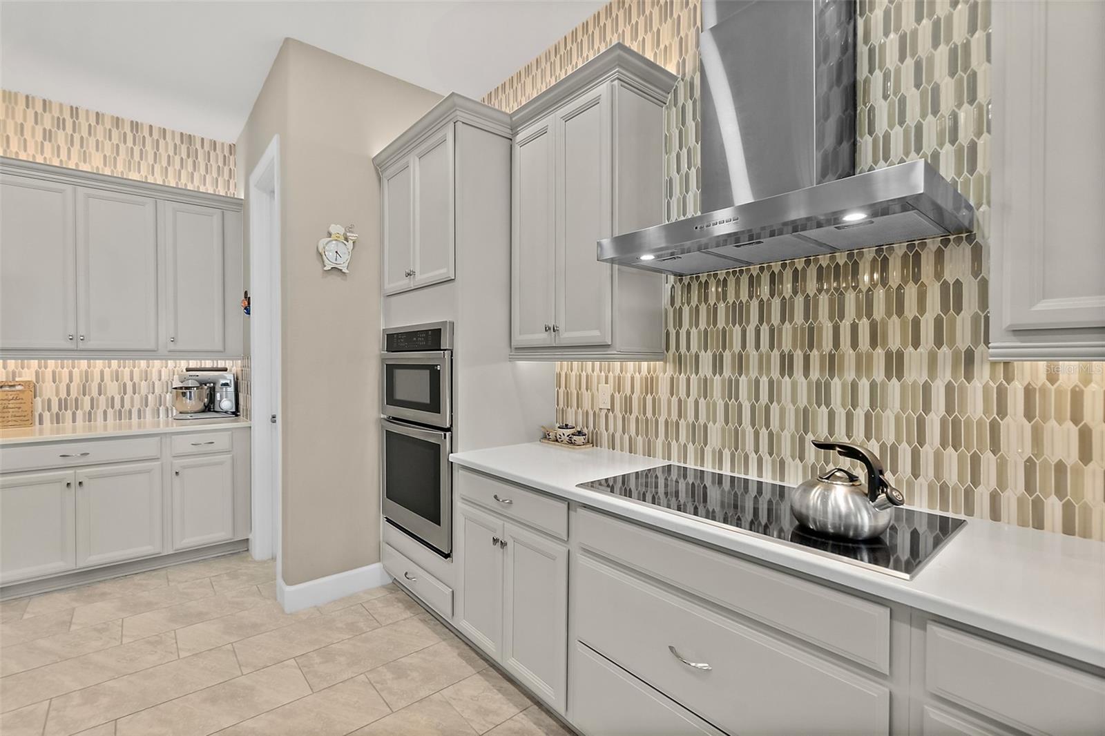 Image 21 of 66 For 54 Riverwalk Drive