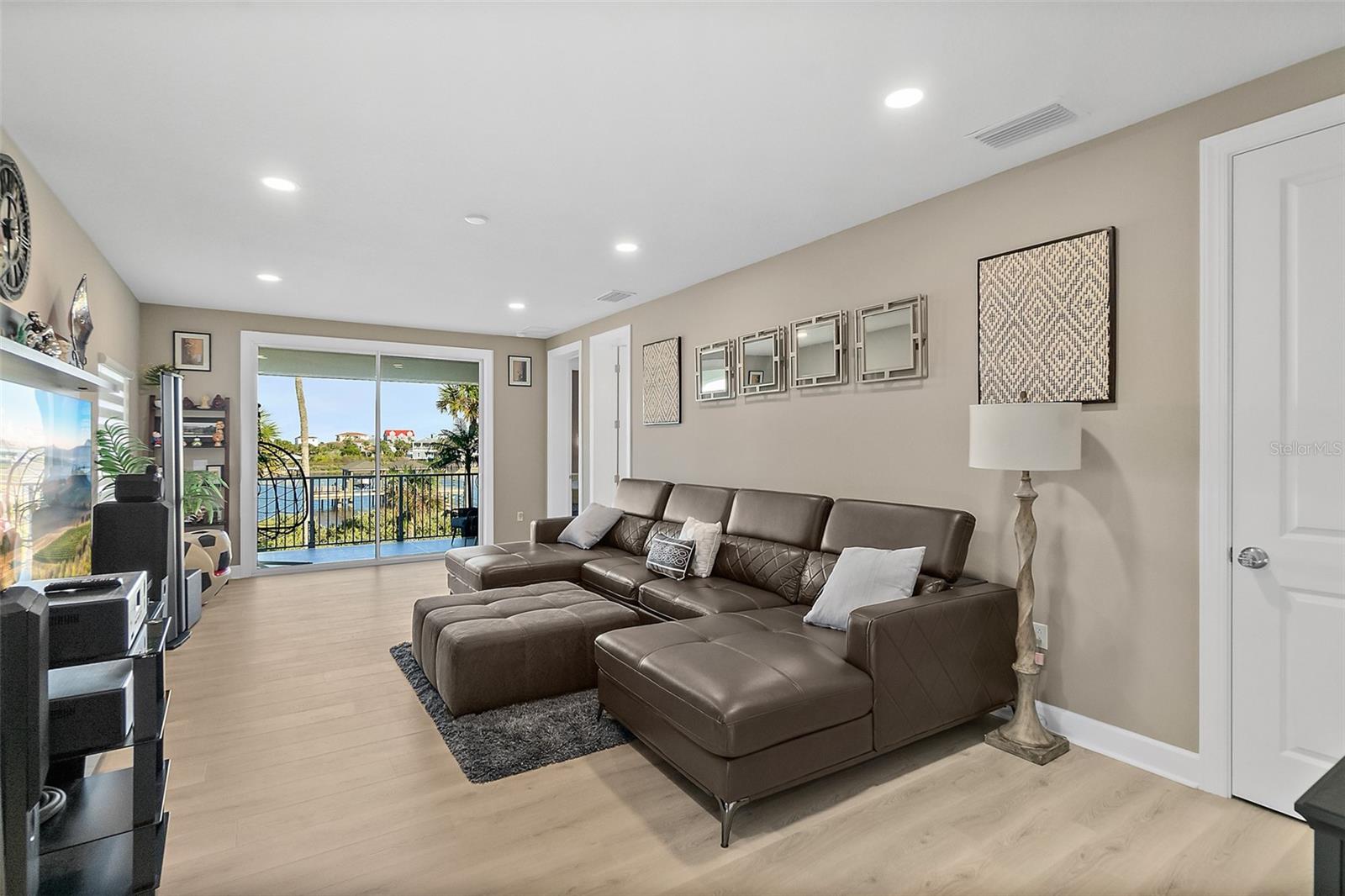 Image 46 of 66 For 54 Riverwalk Drive