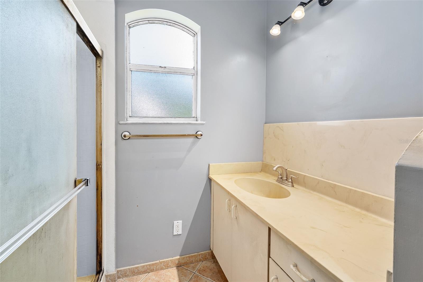 Image 23 of 25 For 1926 Taylor Road