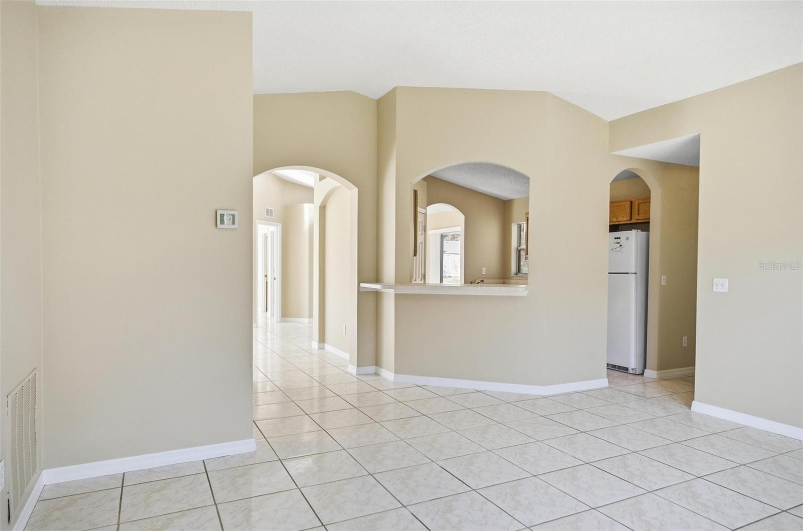 Image 26 of 40 For 106 La Mancha Drive