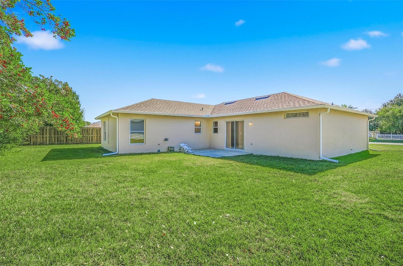 Image 36 of 40 For 106 La Mancha Drive