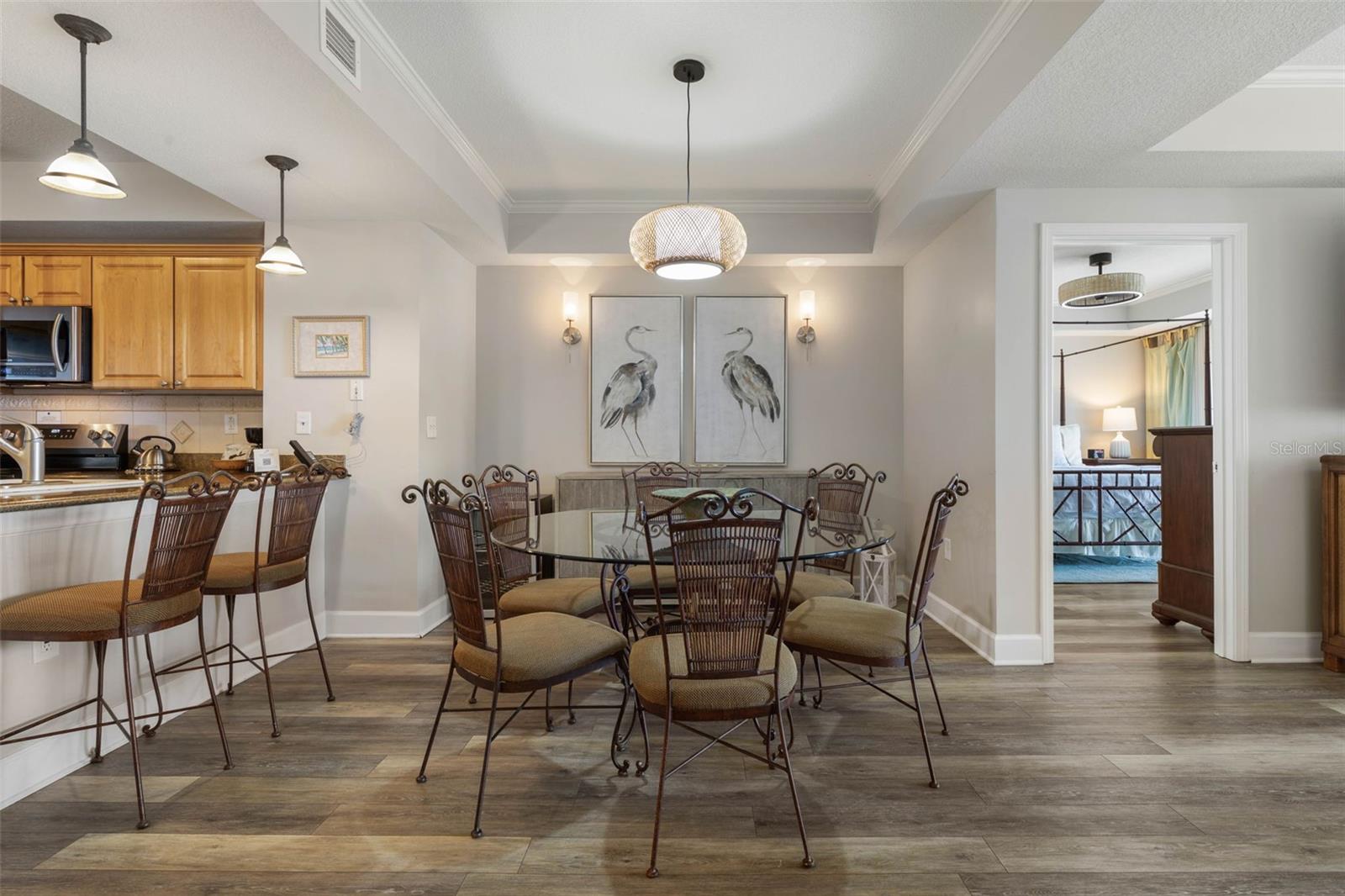 Image 16 of 75 For 200 Ocean Crest Drive 617