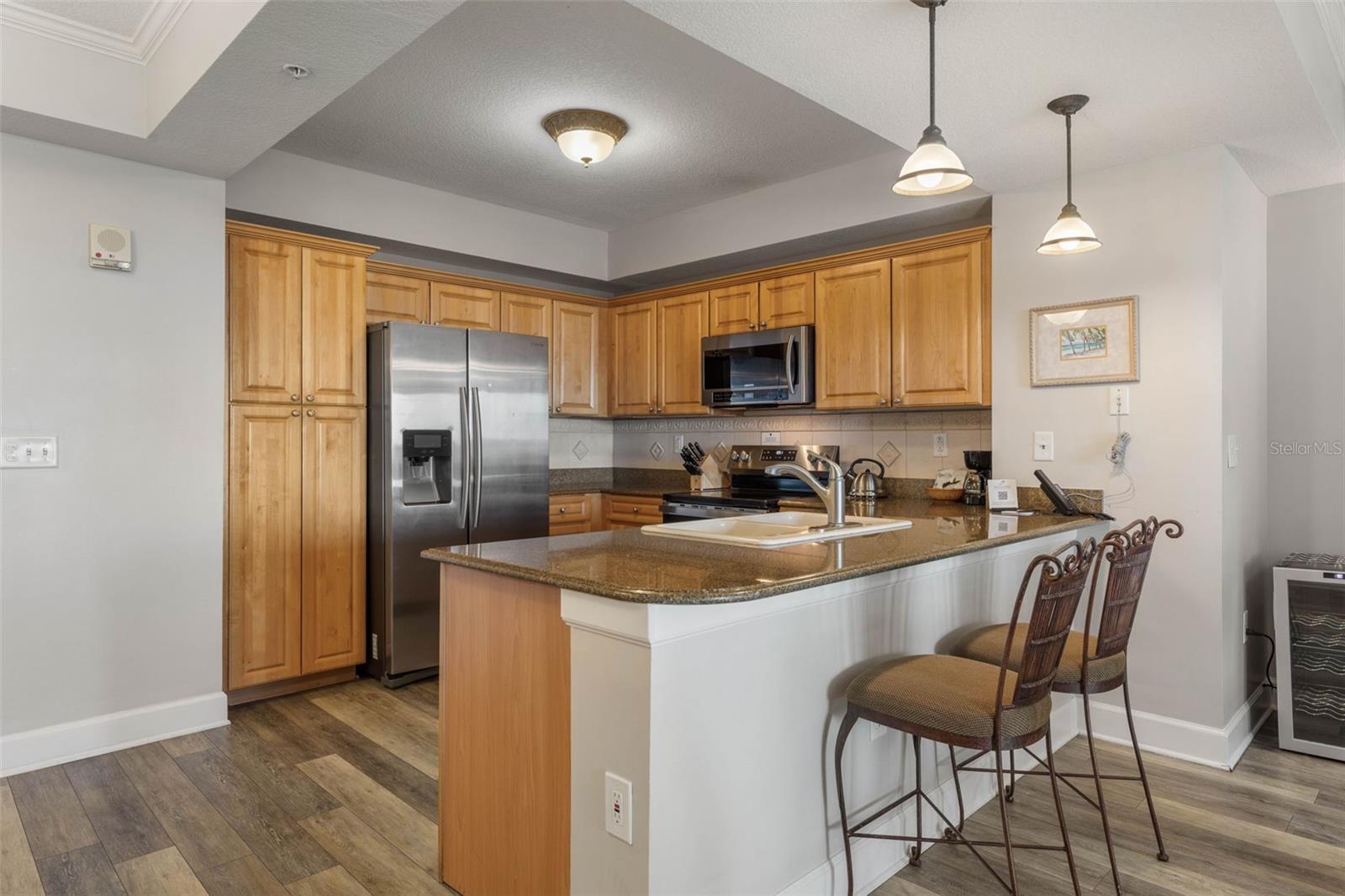 Image 17 of 75 For 200 Ocean Crest Drive 617